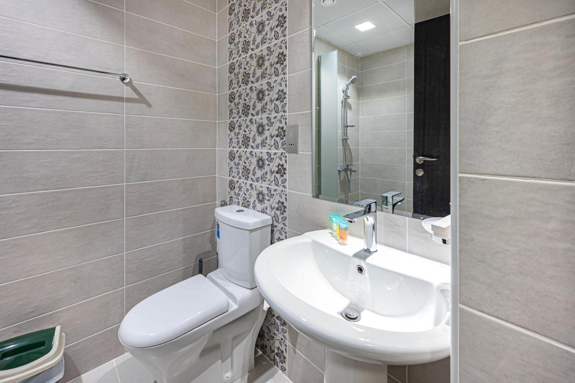 Sleek & Spacious In Dubailand Apartment Dubai